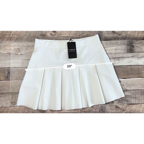 Lioness‎ Rescue Me White Pleated Knit Mini Retro Skirt LARGE Cruise Cottagecore - Picture 8 of 10